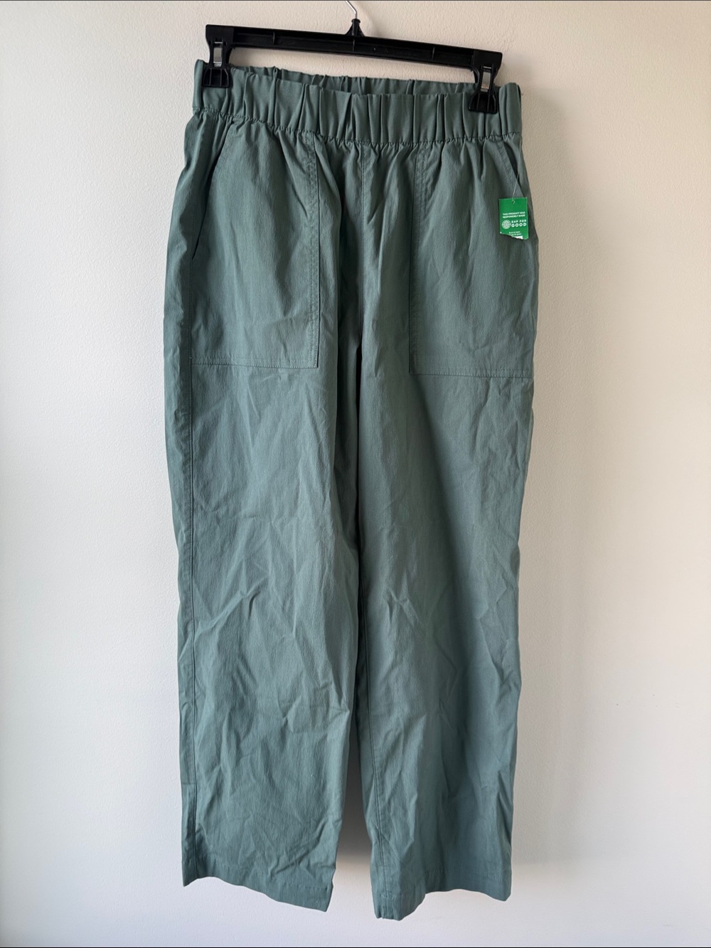 GAP Women’s Straight-Leg Pants in Sage Green
